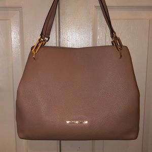 Michael Kors Leighton